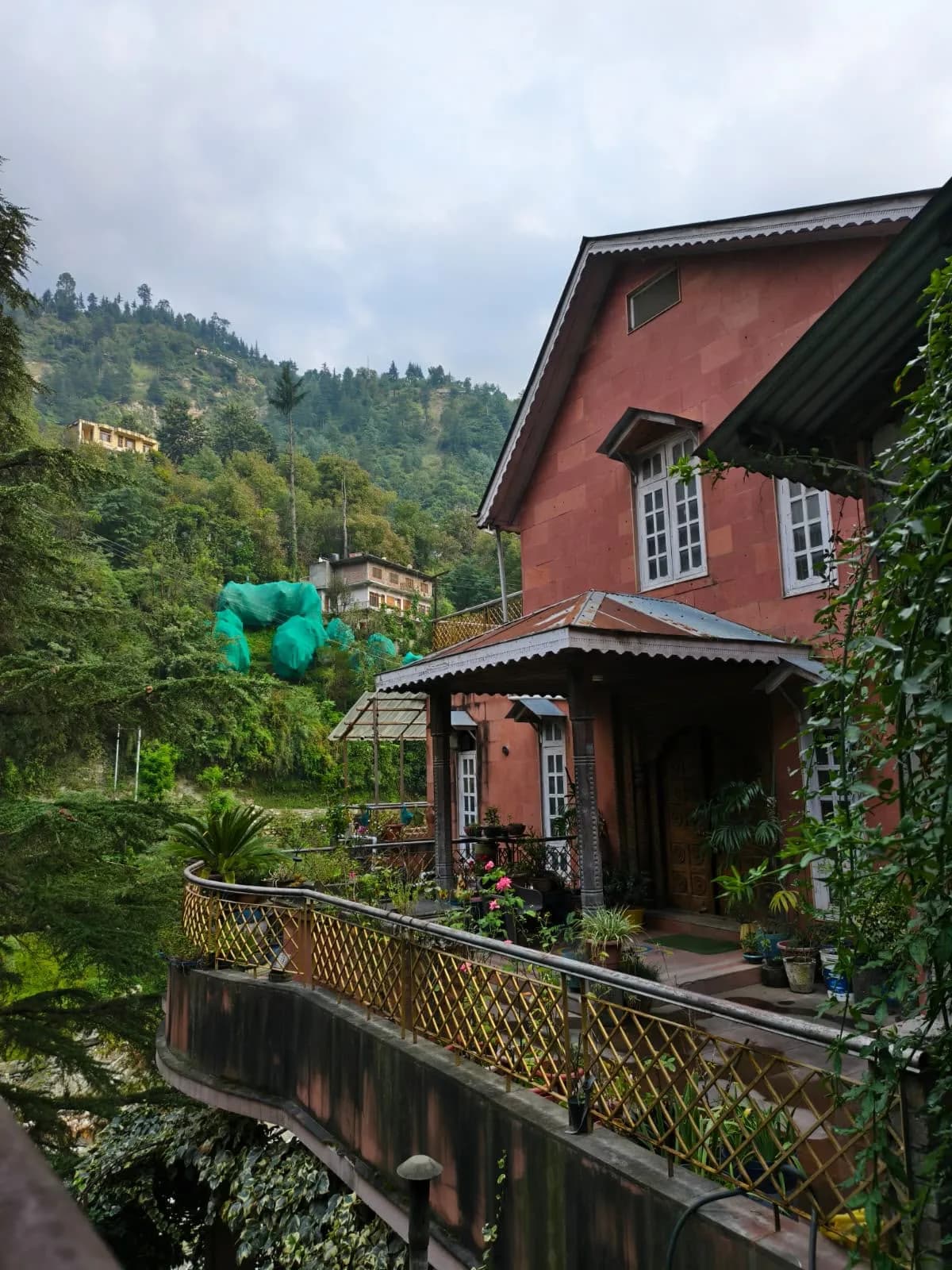DTV 42032 ANGLER'S HOMESTAY